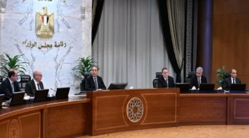 محافظ البنك المركزي: توفير السيولة المالية المطلوبة لتأمين السلع الأساسية ومستلزمات الإنتاج